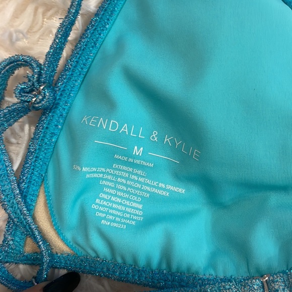 Kendall & Kylie size medium brand new sparkly blue bikini top - Picture 5 of 5